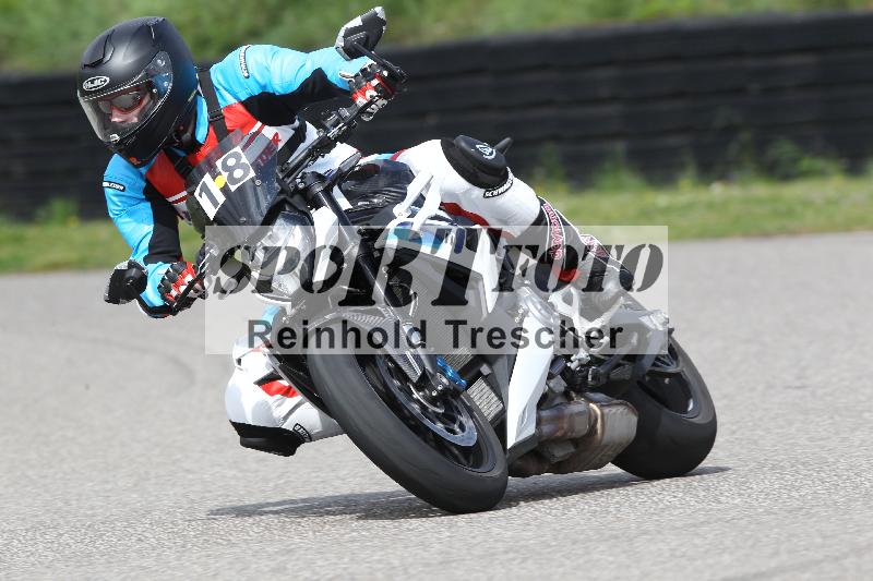 /Archiv-2025/10 23.04.2025 Cornu Master School ADR/rot-rouge/18